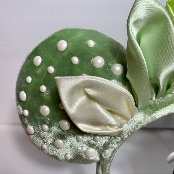 (Sold)NWT. Disney Parks Princess Tiana soft  Minnie ears headband in soft green - Picture 5 of 9